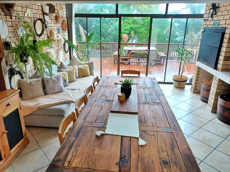 5 Bedroom Property for Sale in Reebok Western Cape